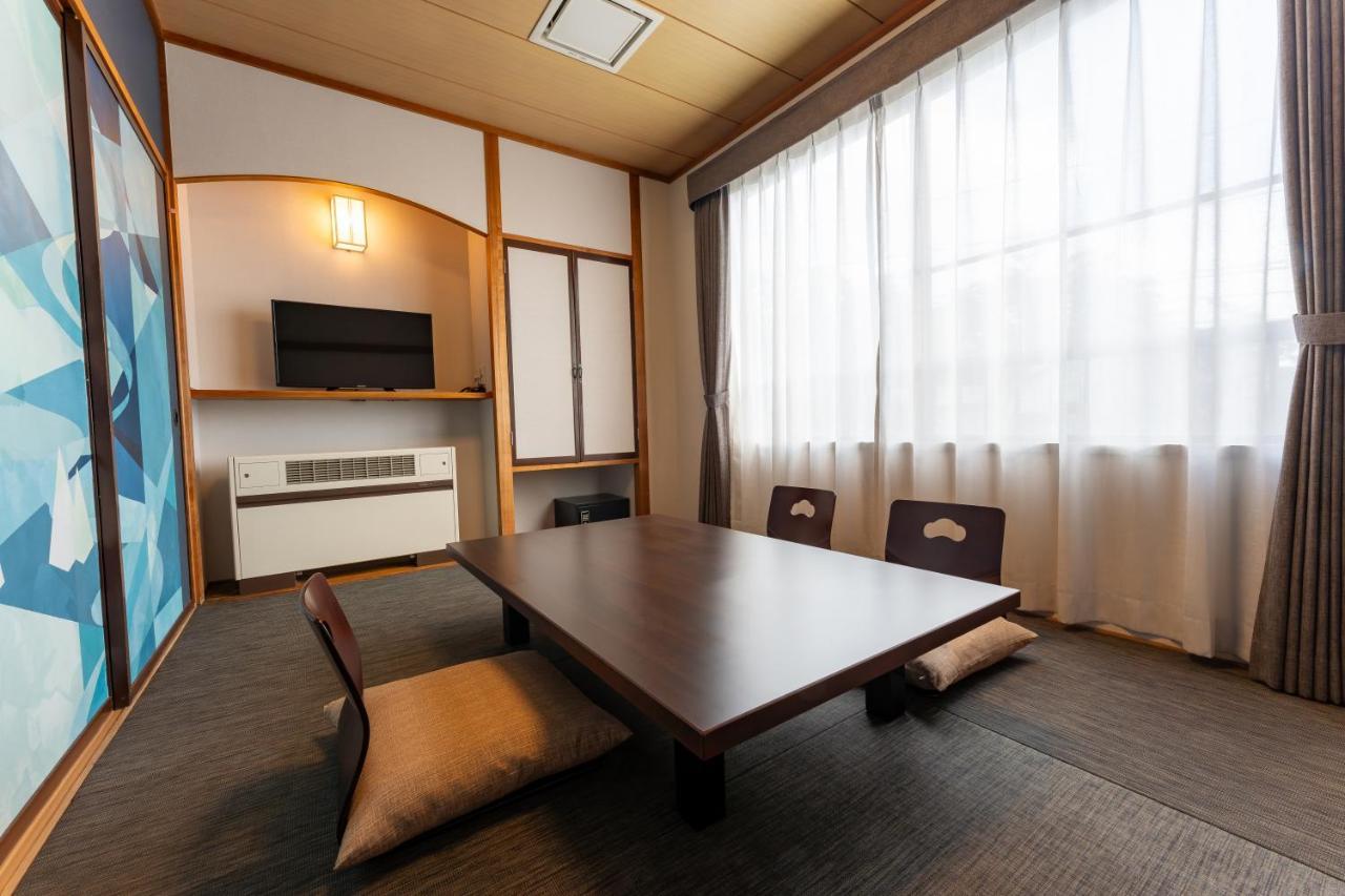 Kamenoi Hotel Kusatsu Yubatake Екстериор снимка